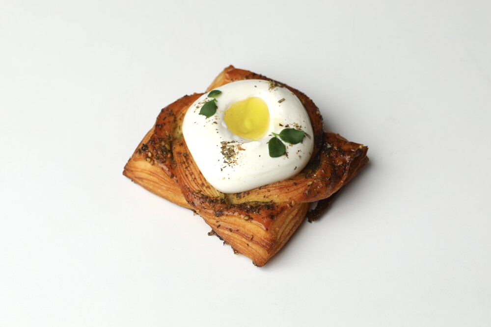 دانش اللبنة والزعتر LABNEH & ZATARDANISH
